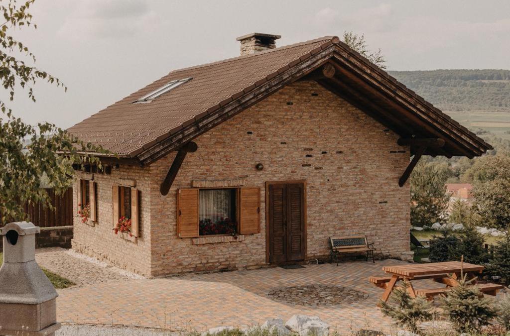 Honey Home Bistriţa Exterior foto